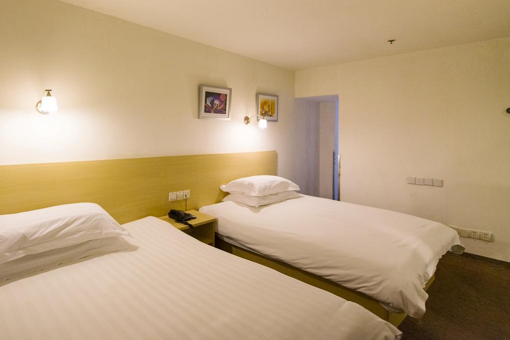 Motel Shanghai Hongqiao Beixinjing Metro Station Tianshan Road