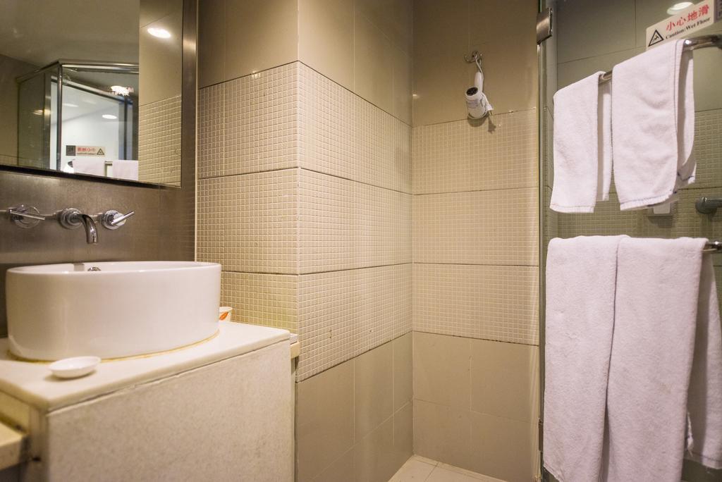 Motel Shanghai Hongqiao Beixinjing Metro Station Tianshan Road 2*