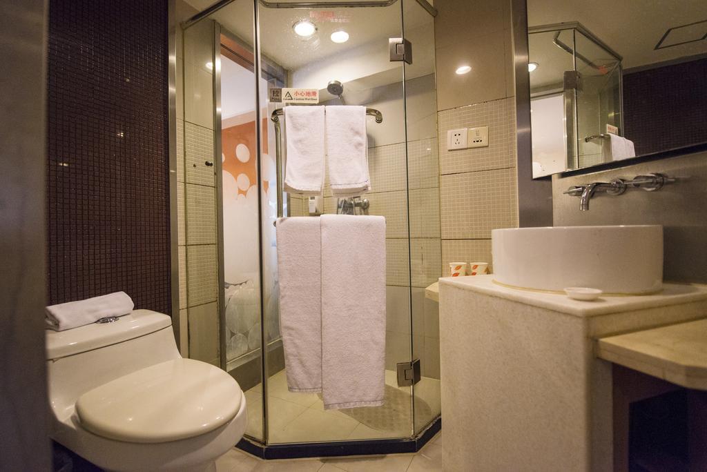 Hotel Motel Shanghai Hongqiao Beixinjing Metro Station Tianshan Road