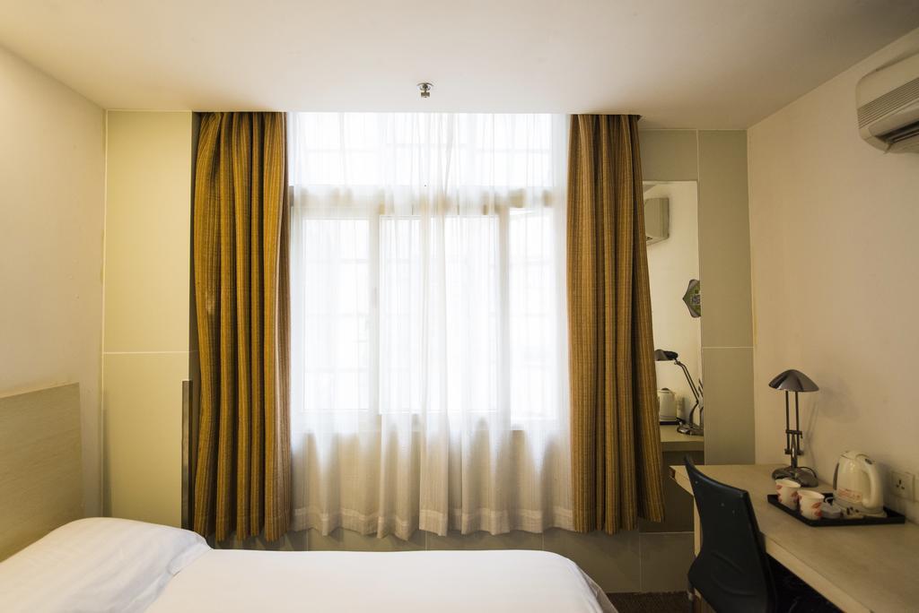 Hotel Hongqiao Beixinjing Metro Station Tianshan Road Shanghai