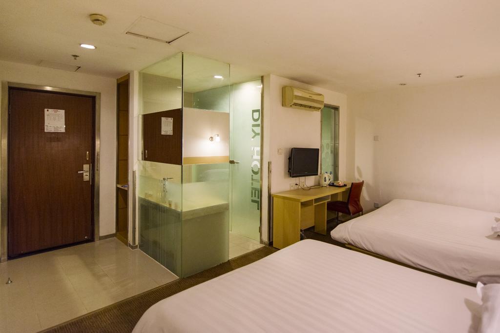 Hotel Hongqiao Beixinjing Metro Station Tianshan Road Shanghai